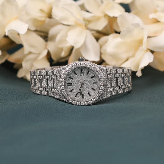 Luxurious Round Dial VVS Moissanite Fully Icy Elegant Watch